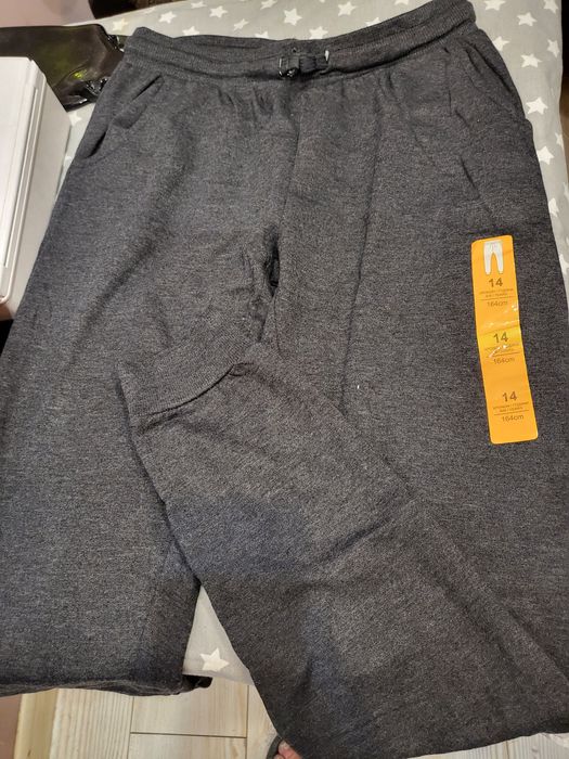 Две нови долнища за 14год.