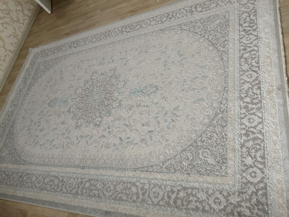 Ковёр (Турция) б/у размер 2/3