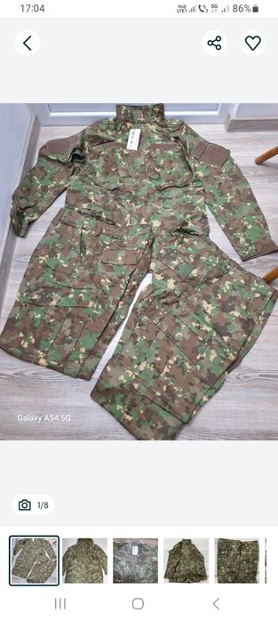 Vând uniforma Militară