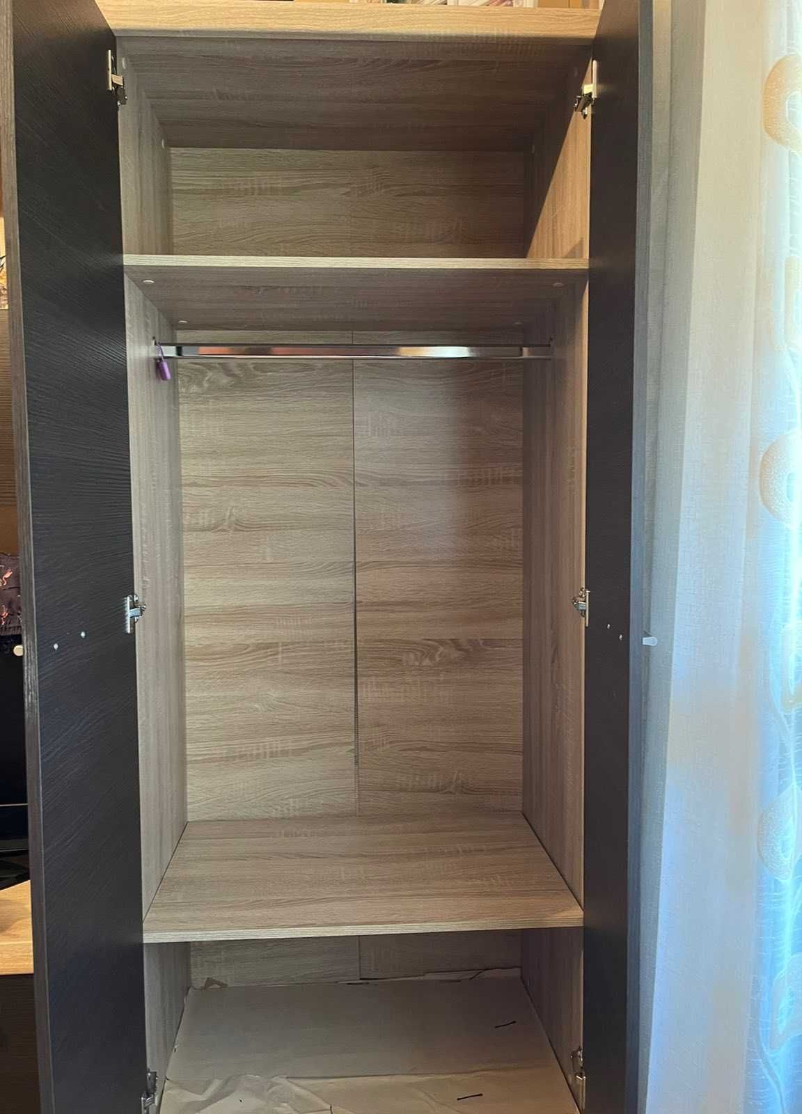 Продавам холна секция. 599