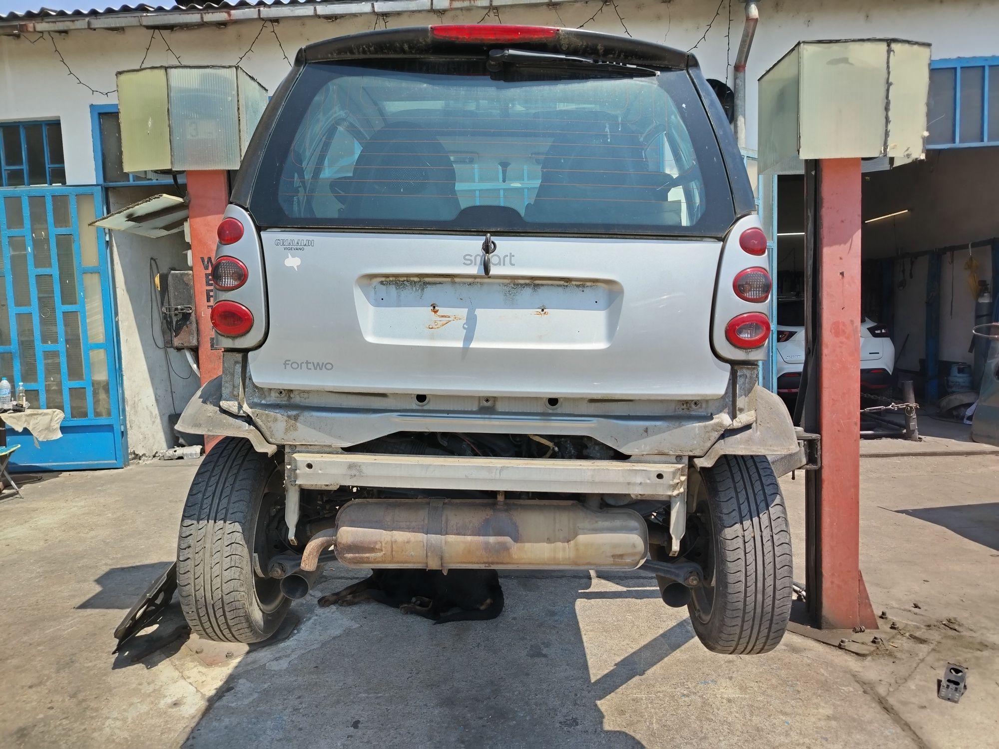 Smart fortwo 0.6 и 0.7 на части