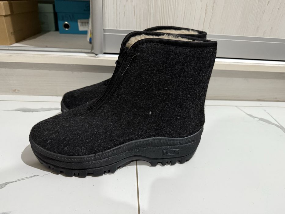 продам мужскую зимнюю обувь