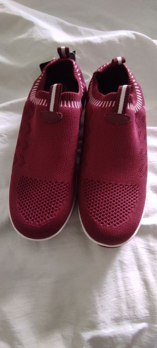 Чисто нови ортопедични обувки, номер 37, стелка 24, 7 см.Леки и удобни