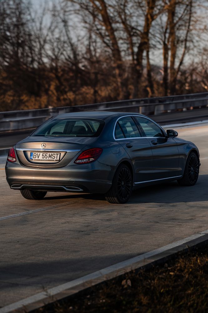 Mercedes-Benz C Class/Masina personală/ Foarte bine întreținută