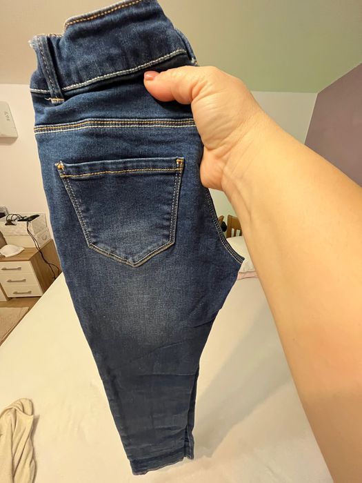 Детски дънки Guess