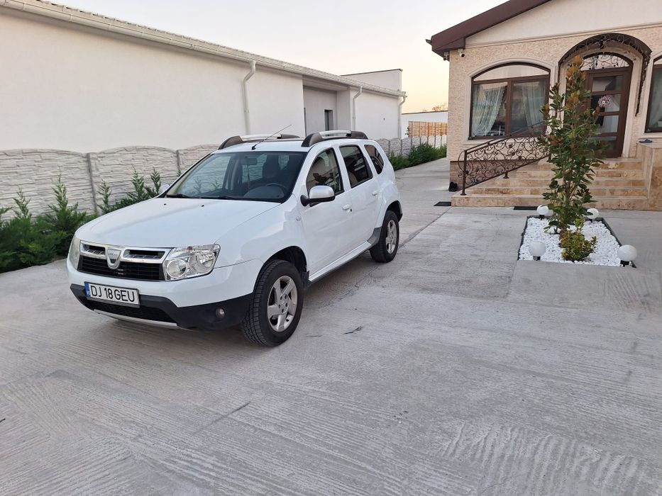 Dacia Duster 1.6 Benzina Trapa Piele AC Comenzi Volan