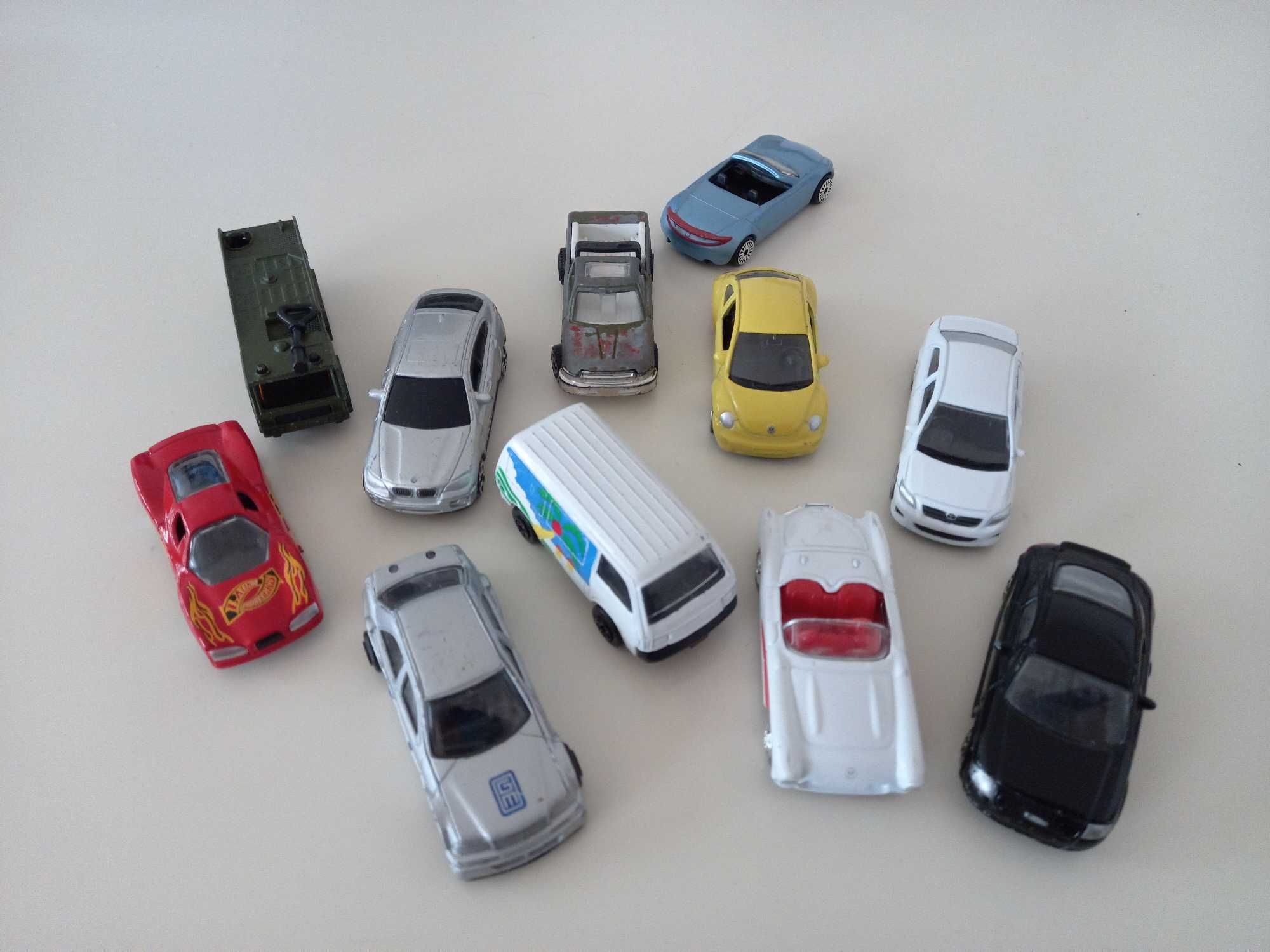 BMW, Ford, Toyota, VW, Mercedes, Corvette 1:64 Maisto, Welly