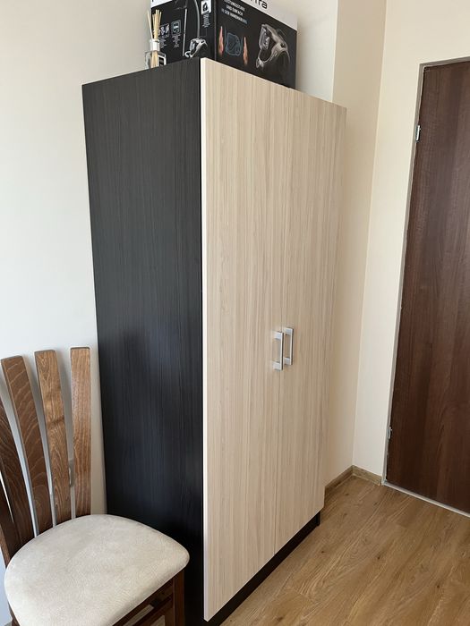 Две ъглови легла с ракла и двукрилен гардероб