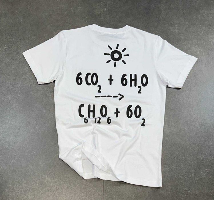 Мъжка тениска Gucci в черно и в бяло