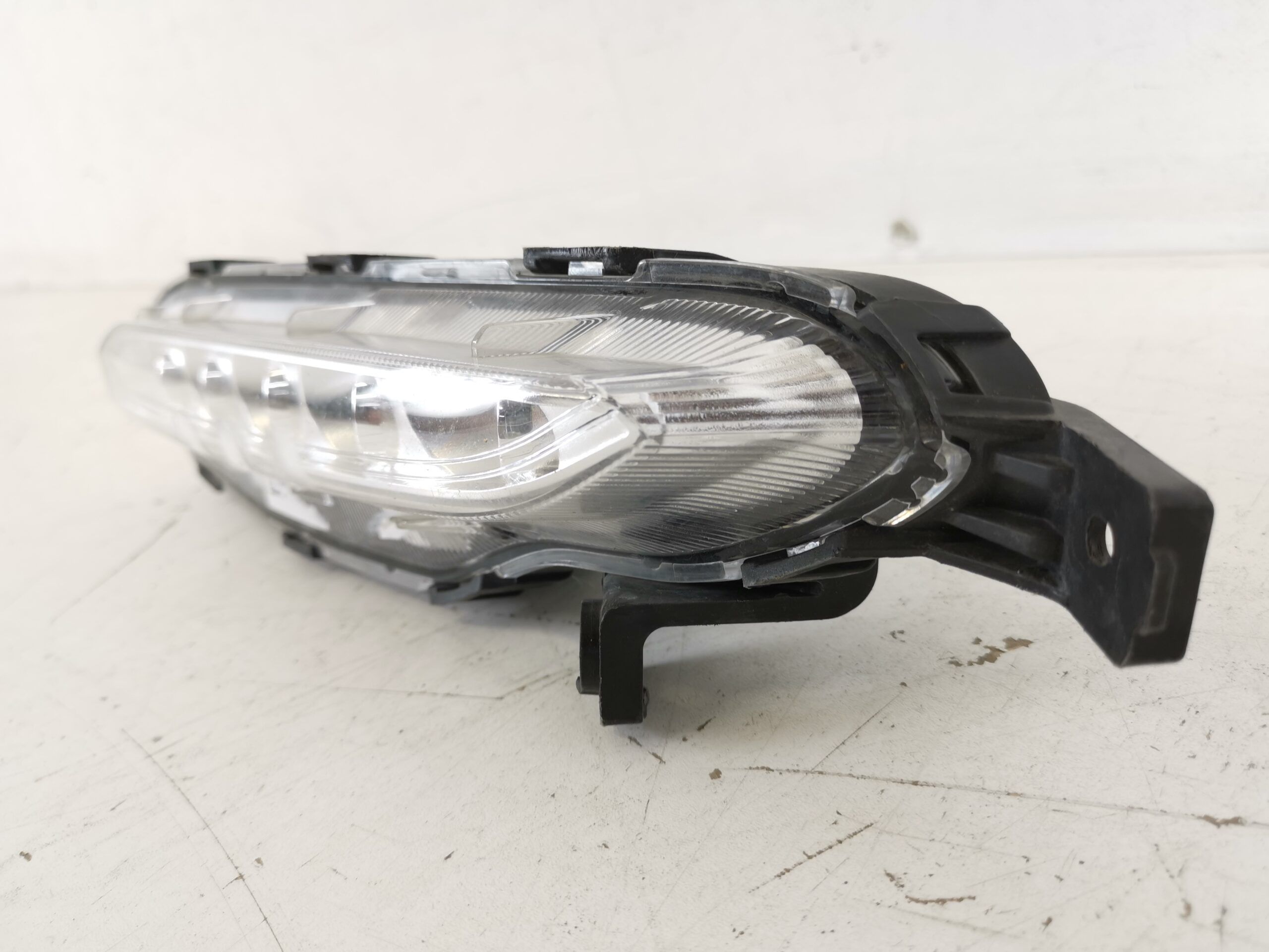 ДРЛ Дневна LED Светлина Ляв LED Оригинален В Добро Състояние
DRL Dnevn