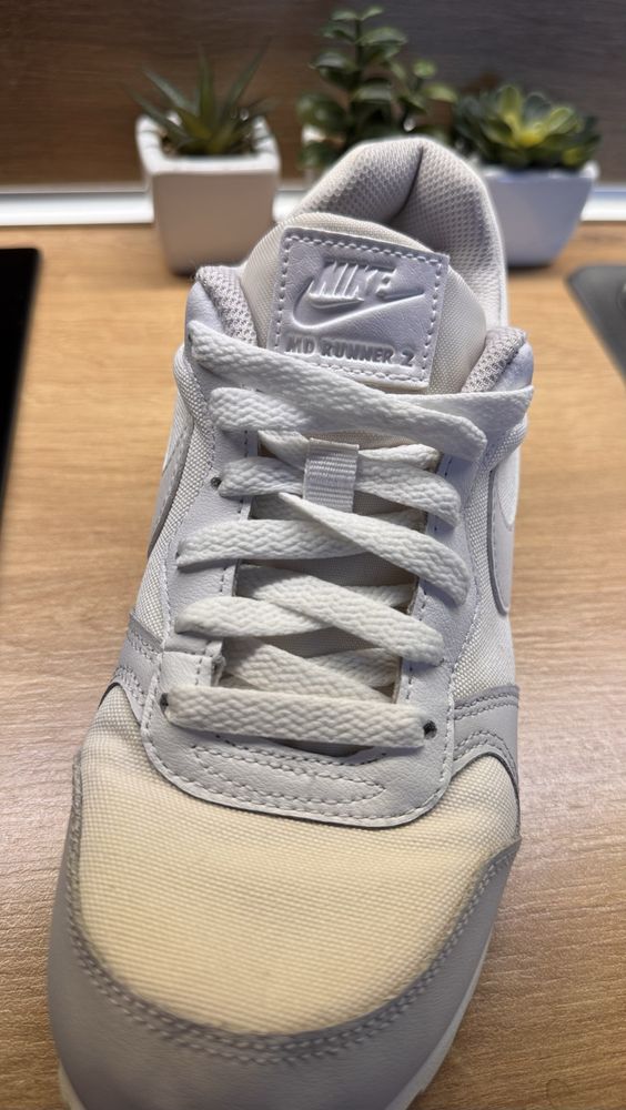 Дамски маратонки Nike Runner