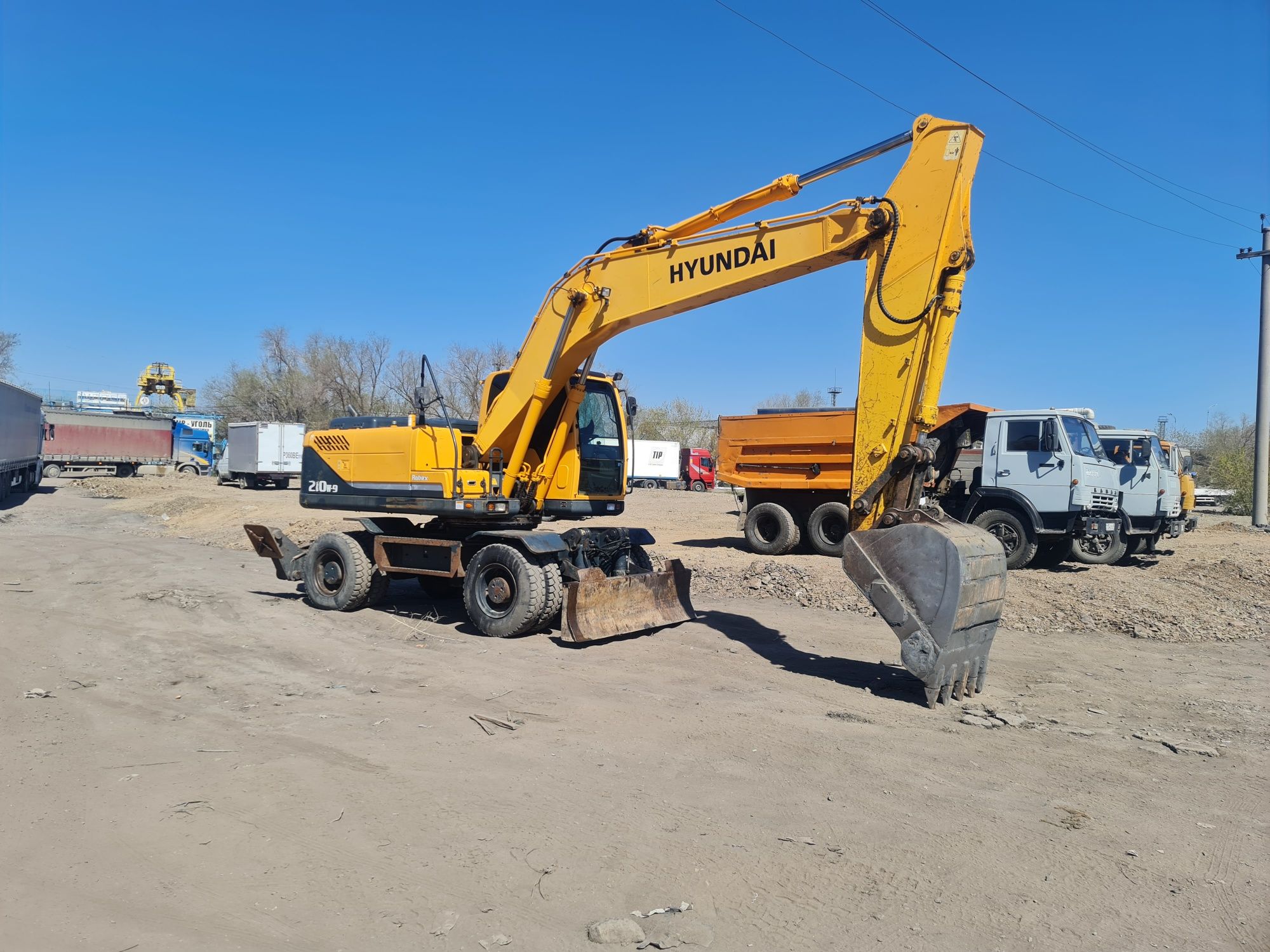 Аренда Экскаватора Колесный экскаватор Hyundai r210w-9