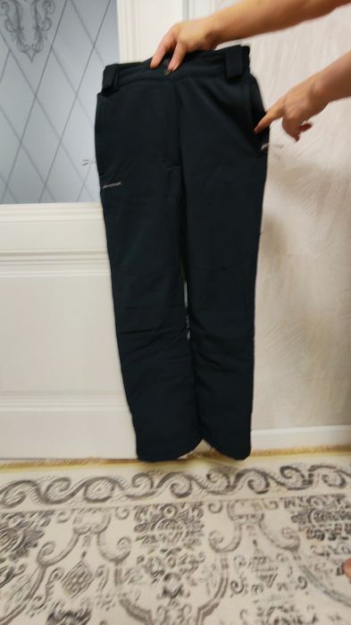 Зимний горнолыжный костюм