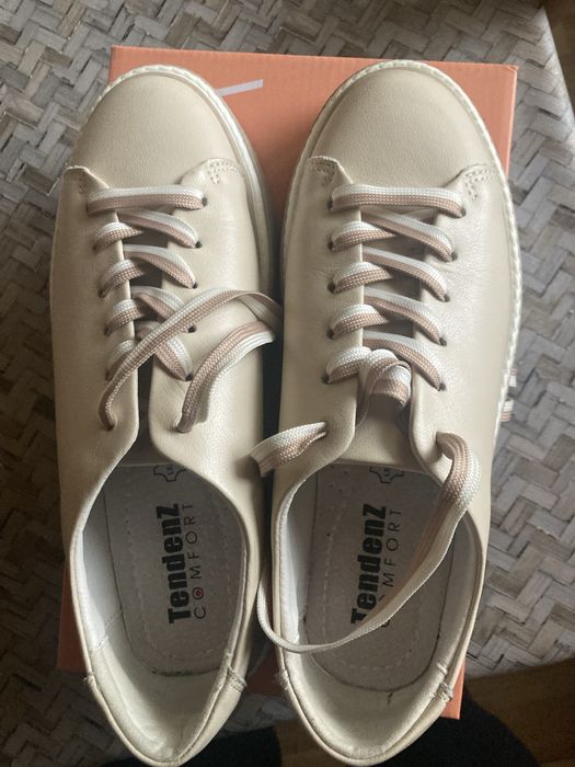 Нови дамски обувки 38 номер