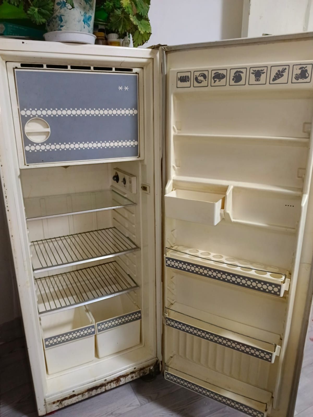 Продается холодильник марки Памир  однокамерный