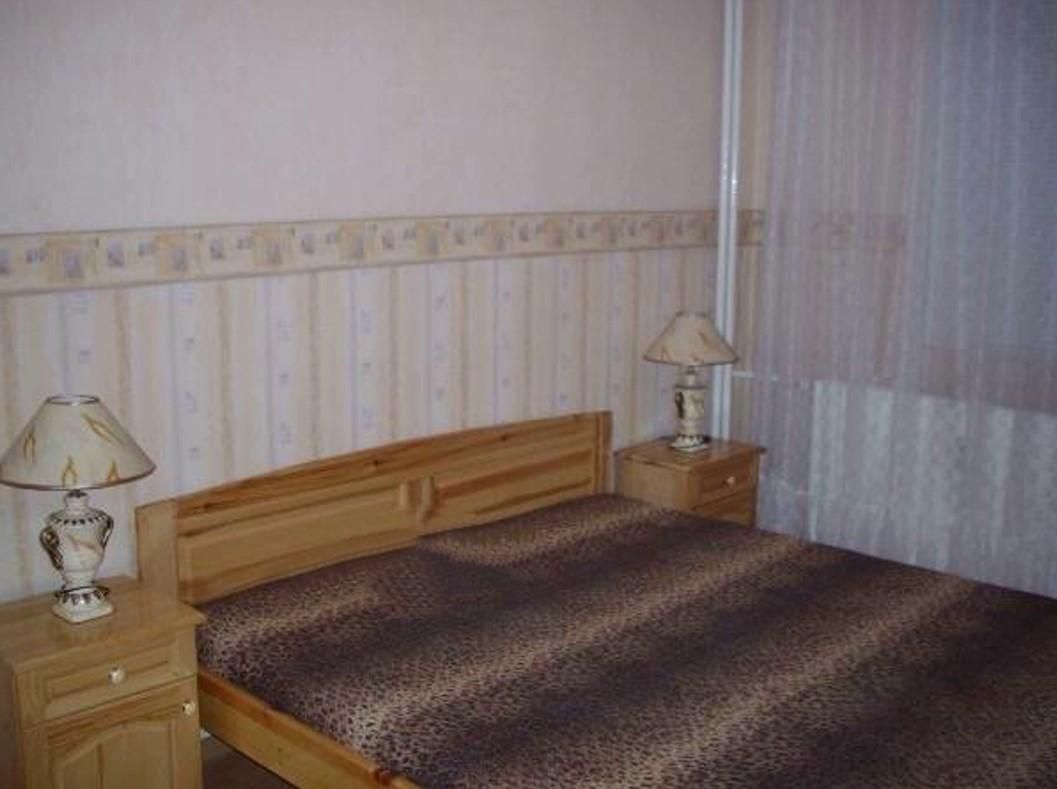 Тристаен, под наем, ж.к Младост 4