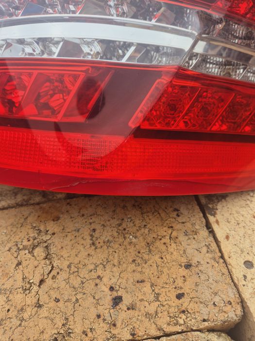 W212 Ляв стоп Мерцедес Е класа седан със забележка