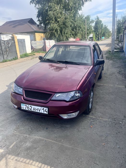 Продам машину нексию 2