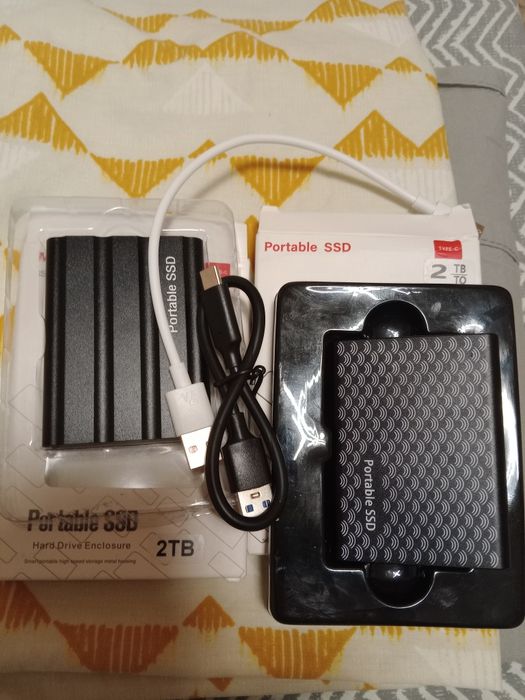 Външен хард диск 2тб