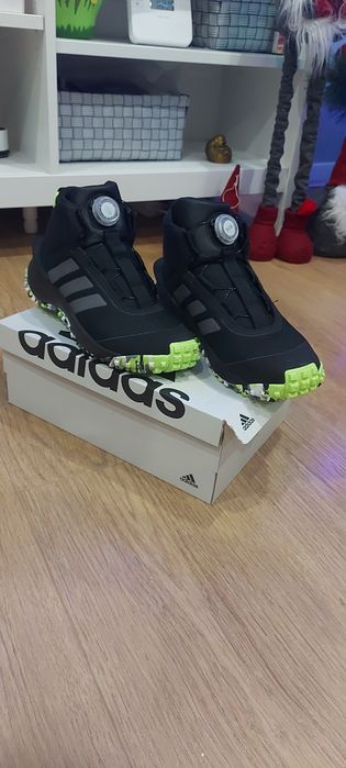 Зимни обувки Адидас