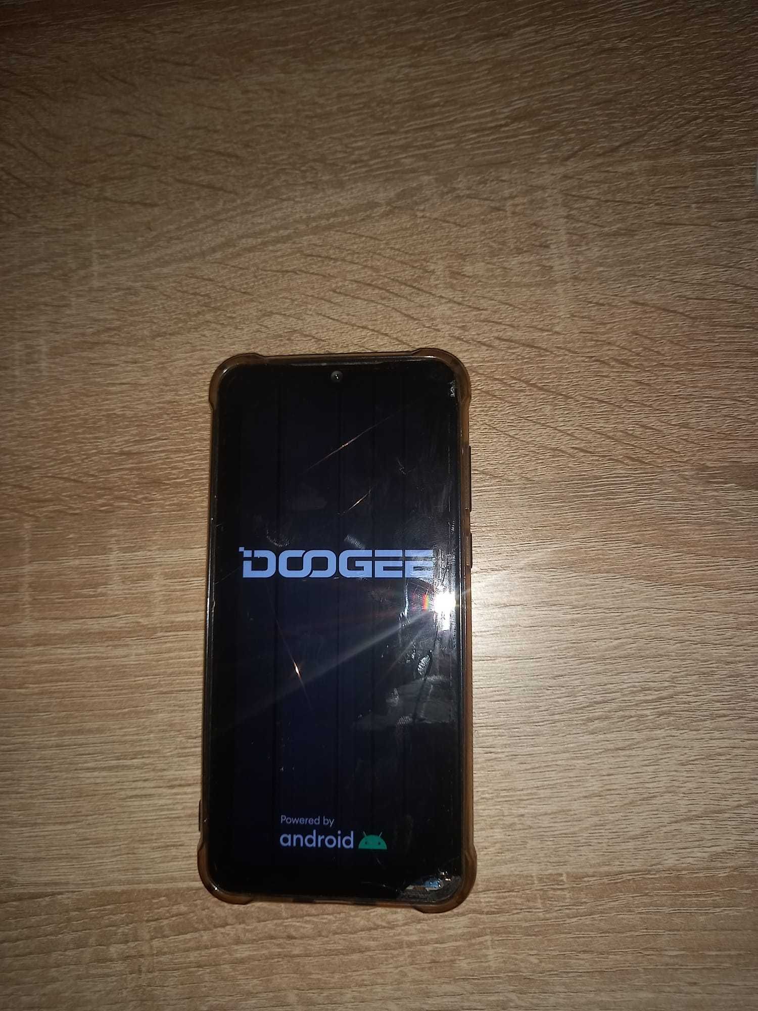 Telefon Doogee cu display crapat