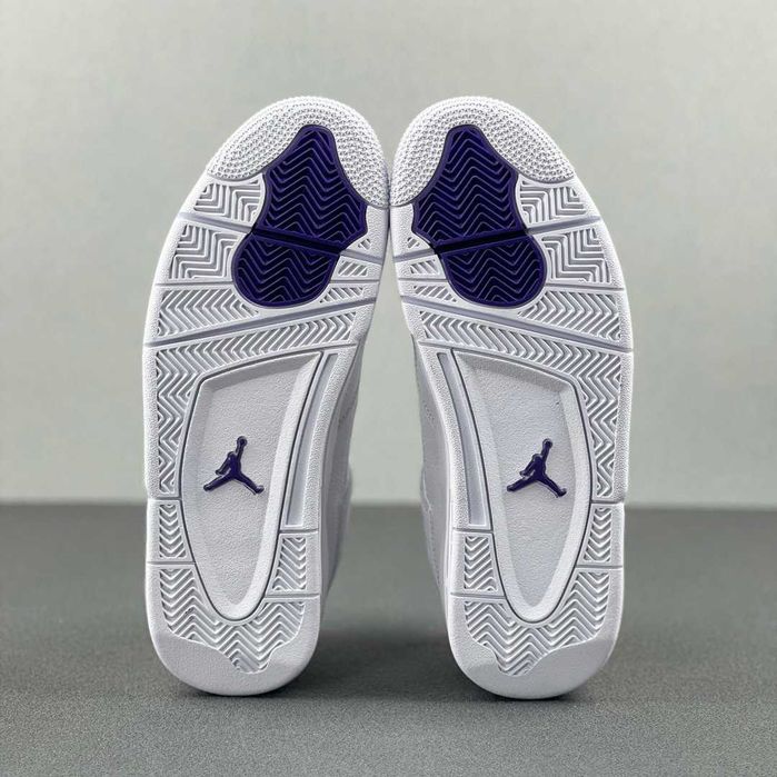 Adidasi Air Jordan 4 Retro Metallic Premium