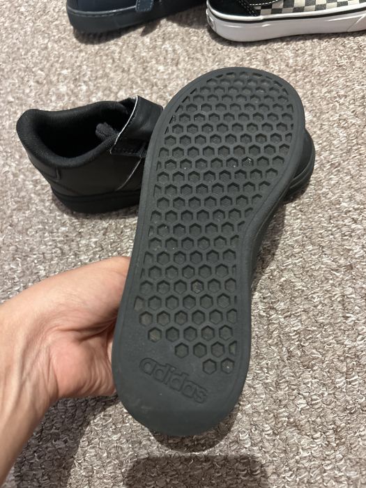 Adidas , marimea 32
