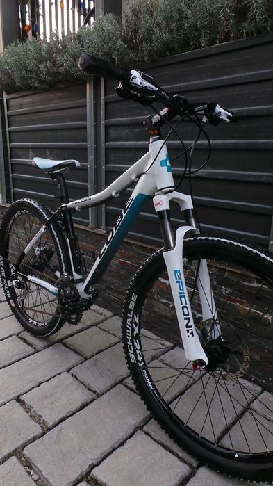 bicicleta dame/fete Mtb Cube /hidraulica/furca air