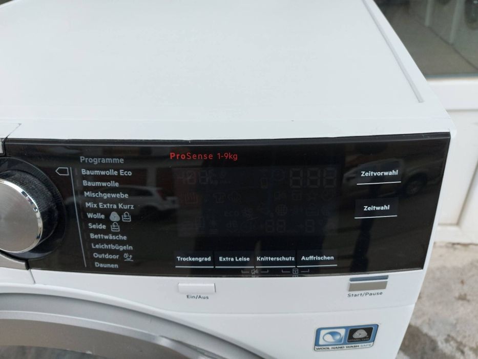 Сушилня AEG 8000 9кг
Lavatherm
Absolute Care System
Цена:750 лв.
Капац