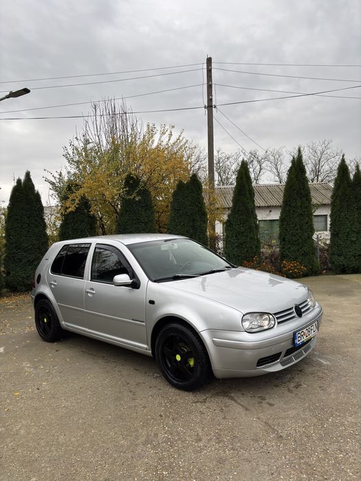 Vând VW Golf 4 1.4 16 V