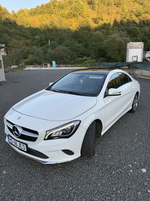 Mercedes Cla 2016 Panoramic