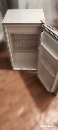 Холодильник метровый