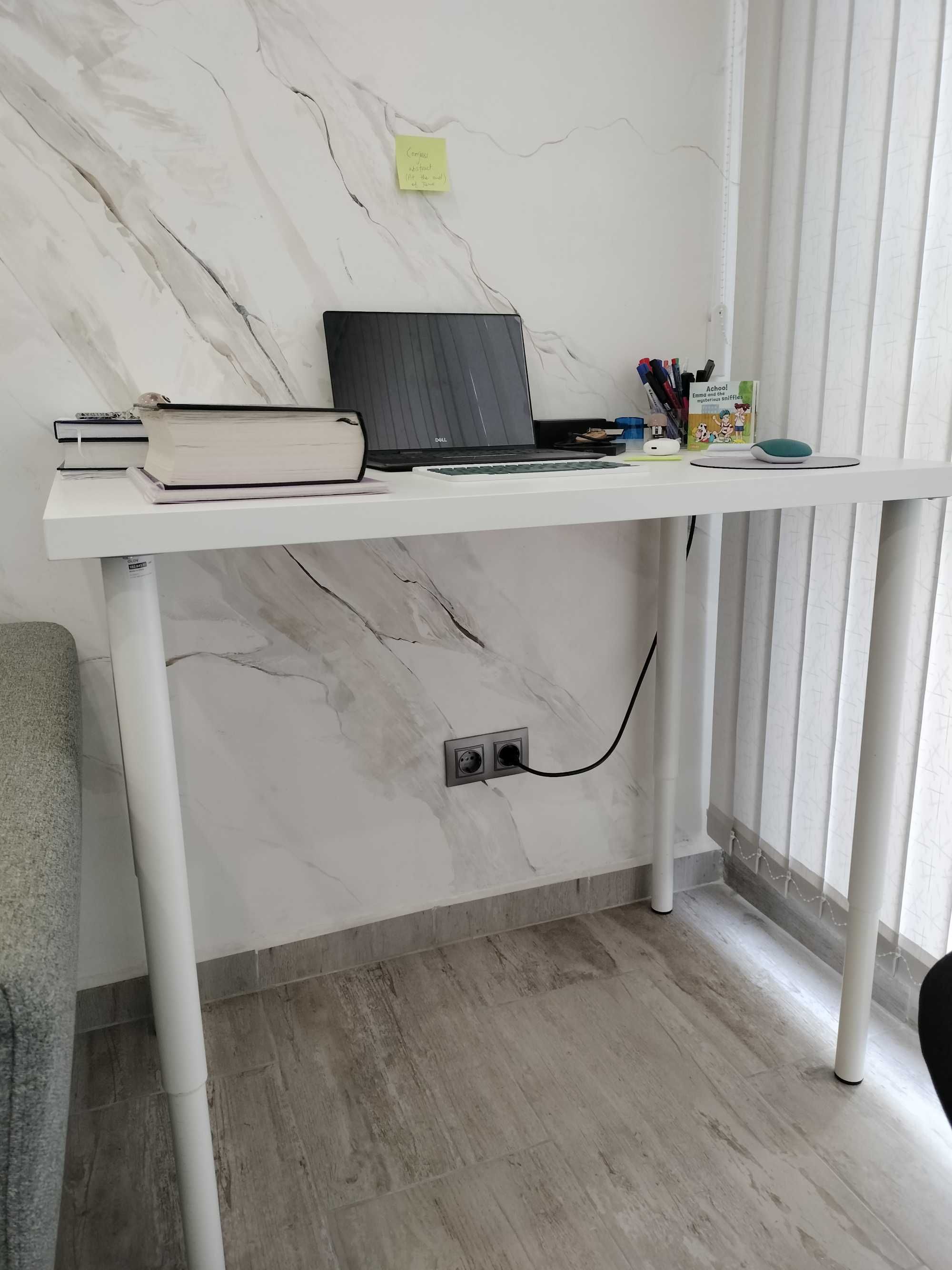 Продавам стол FLINTAN + бюро LINMONN от IKEA – Почти нови