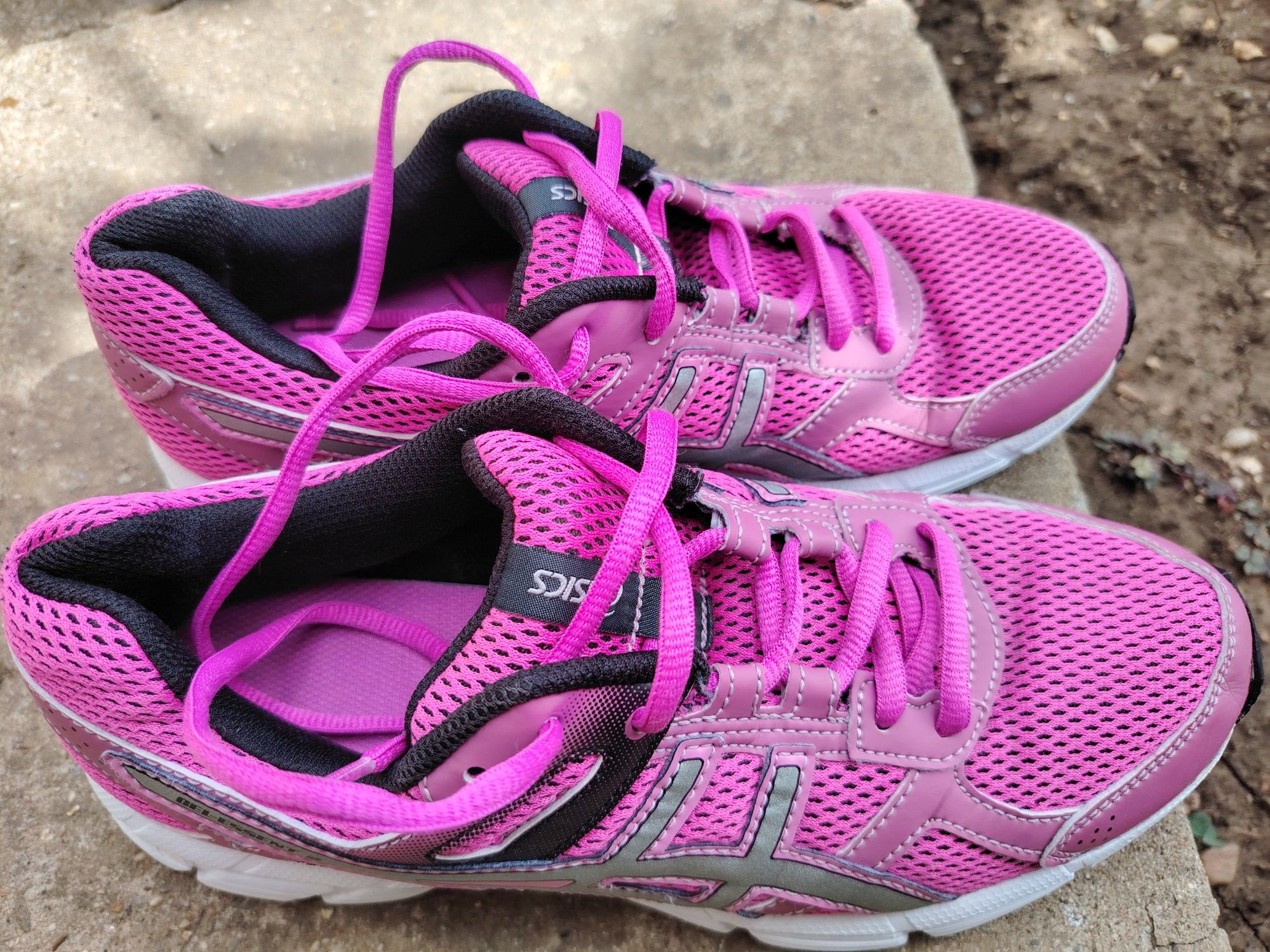 Дамски маратонки Asics