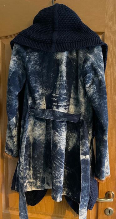 Vând vestă tricotată groasă cu interior călduros