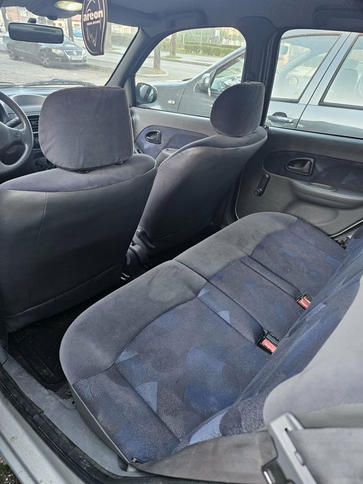 Продавам Рено Клио