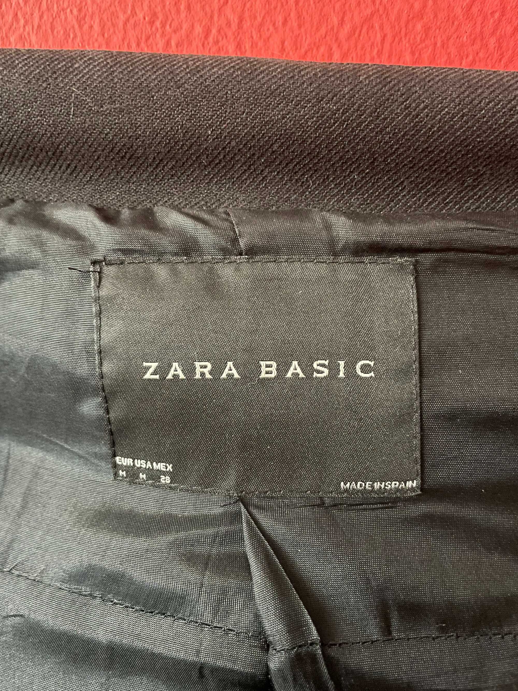 ZARA дамско палто (размер M)