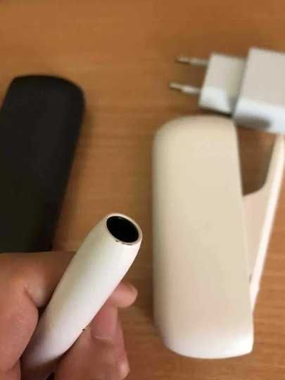 Dispozitiv IQOS (compatibil cu Heets si/sau Fiit)