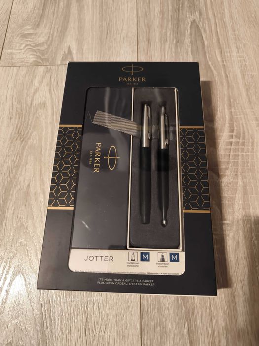 Set pix si stilou Parker + set doua dopuri pt vin