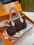 Geanta Louis Vuitton - cu banduliera Neverfull PM