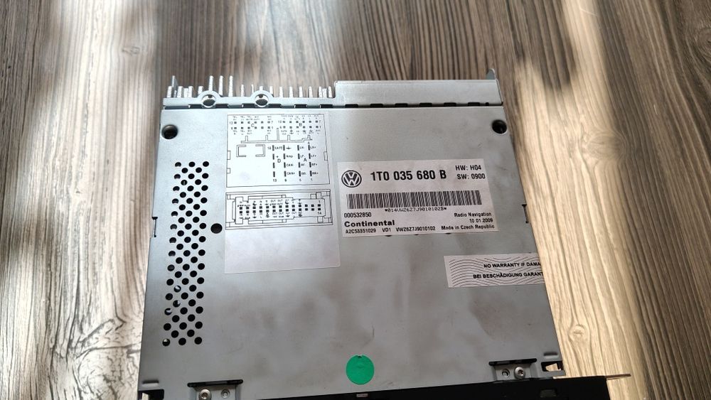 Продавам RNS510 оригинална навигация за VW в перфектно състояние