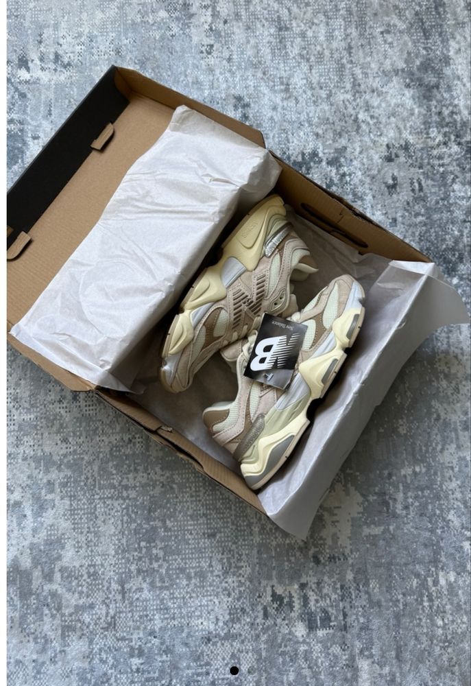 New Balance 9060 Cream