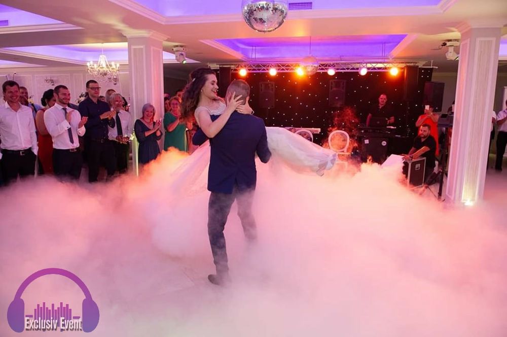 Fum Greu , Gheata Carbonica , Dj