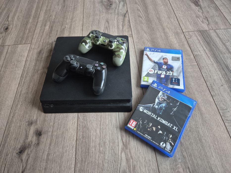 Consola Playstation 4 / PS4 Slim cu 2 manete si 2 jocuri
