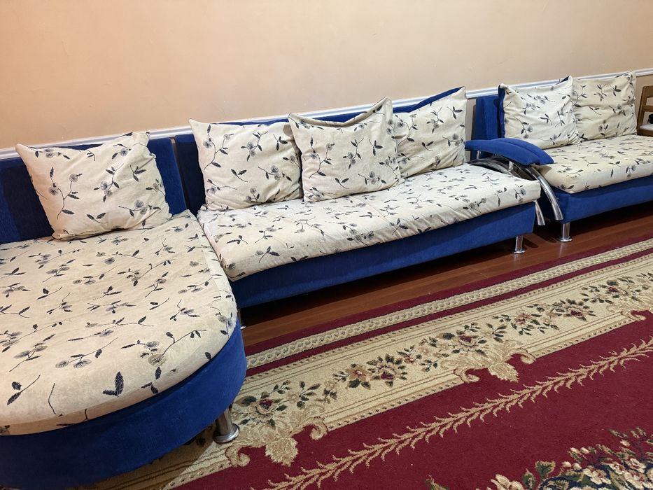 Продам диван в хорошем состоянии
