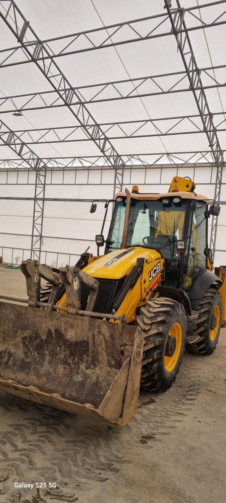 Buldoexcavator JCB 3CX SUPER AN 2011