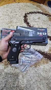 Pistol airsoft co2 M9 full metal