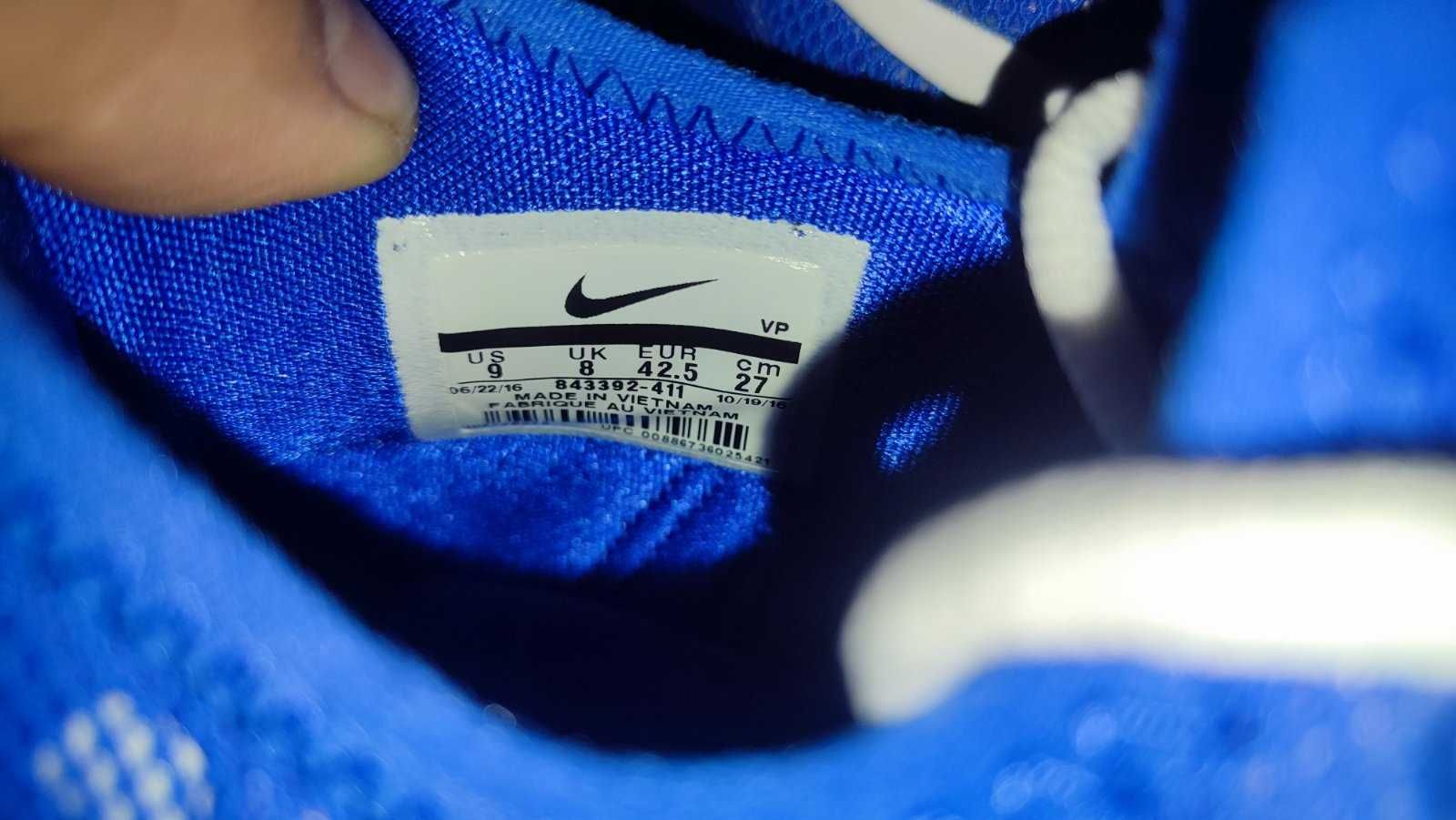 Оригинални маратонки с лек дефект * NIKE ZOOM KEVIN DURANT 9 * EU42.5