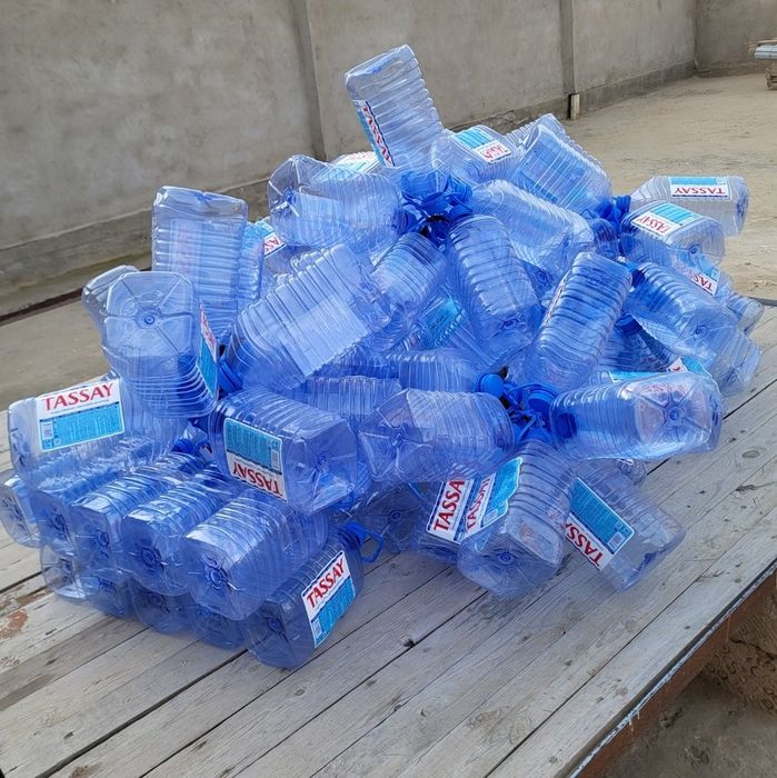 Баклашка продаётся 5 л