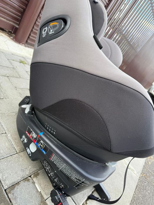 Scaun auto Joie cu ISOfix